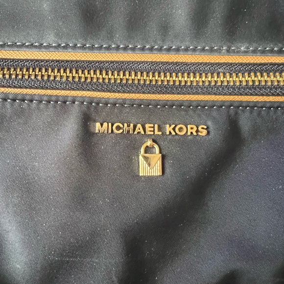 MK backpack purse - Picture 4 of 4